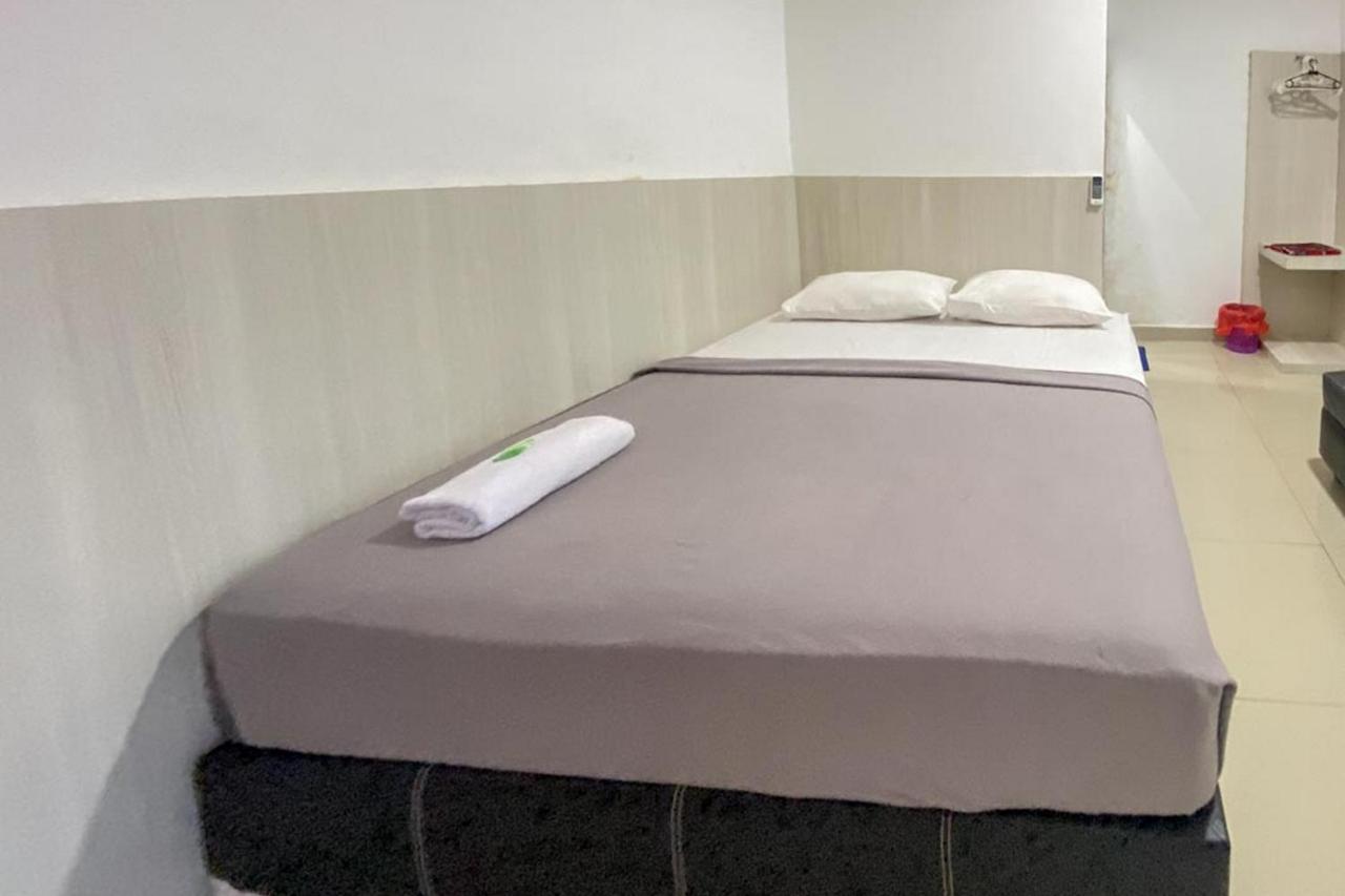 Hotel Giga Sidrap Rappang Extérieur photo