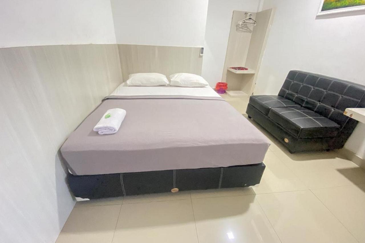 Hotel Giga Sidrap Rappang Extérieur photo
